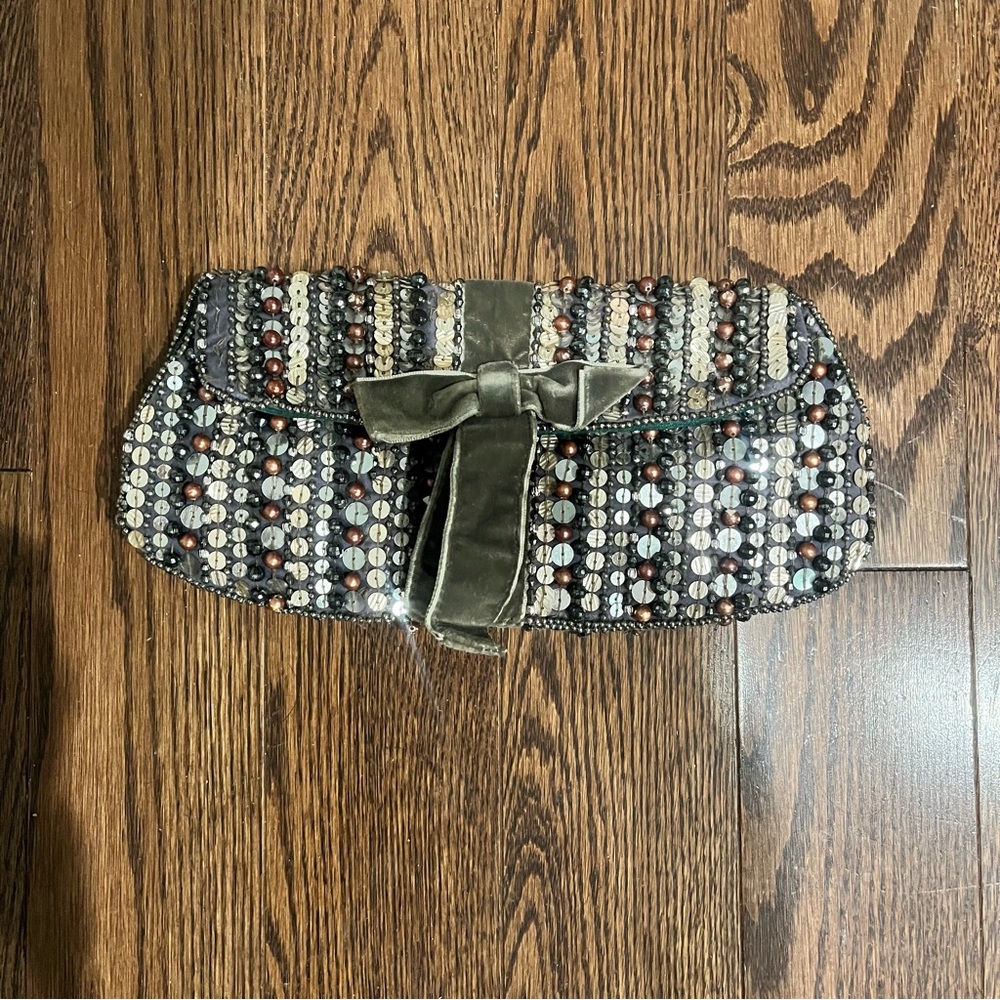 {Roberta Freymann} Beaded Clutch
